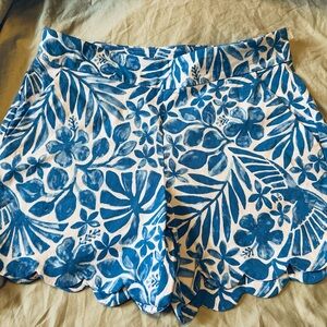 Crown & Ivy Blue Floral Women's Shorts